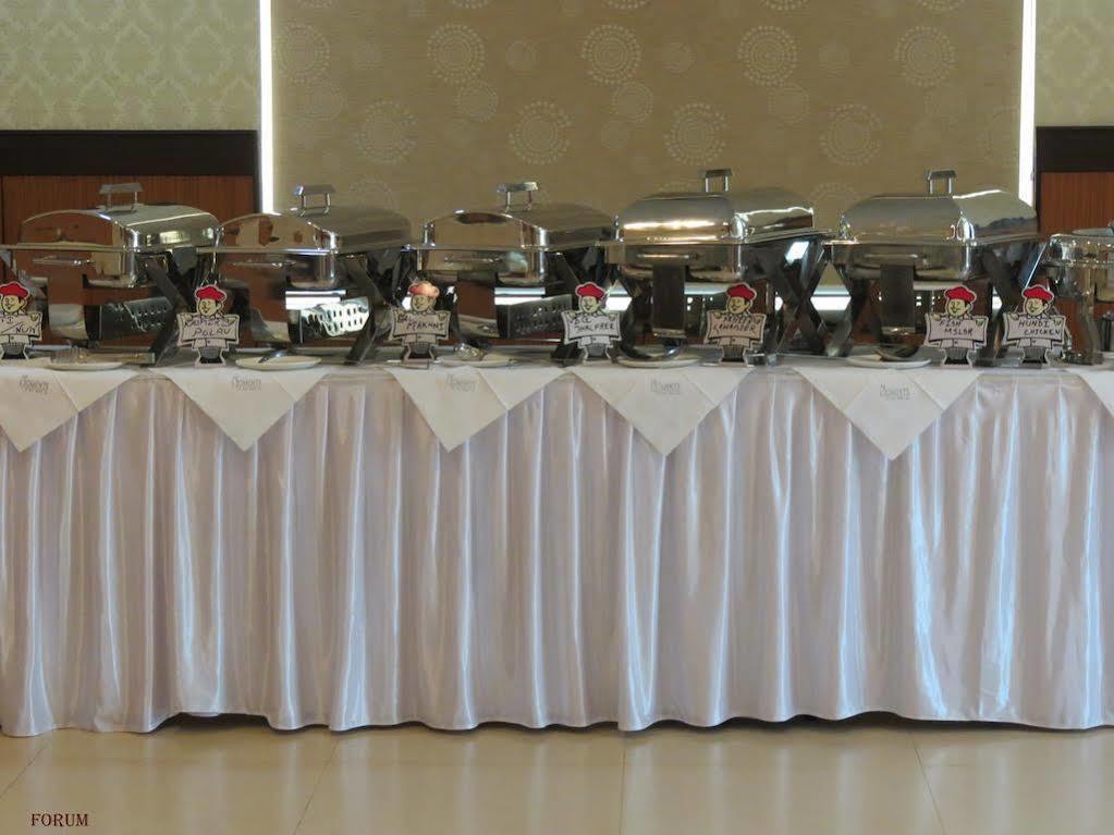 Moments Hotel โกลกาตา ภายนอก รูปภาพ