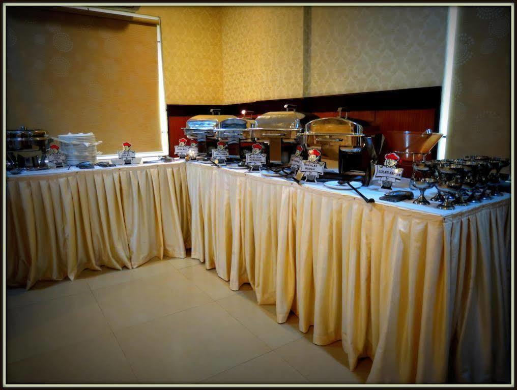 Moments Hotel โกลกาตา ภายนอก รูปภาพ